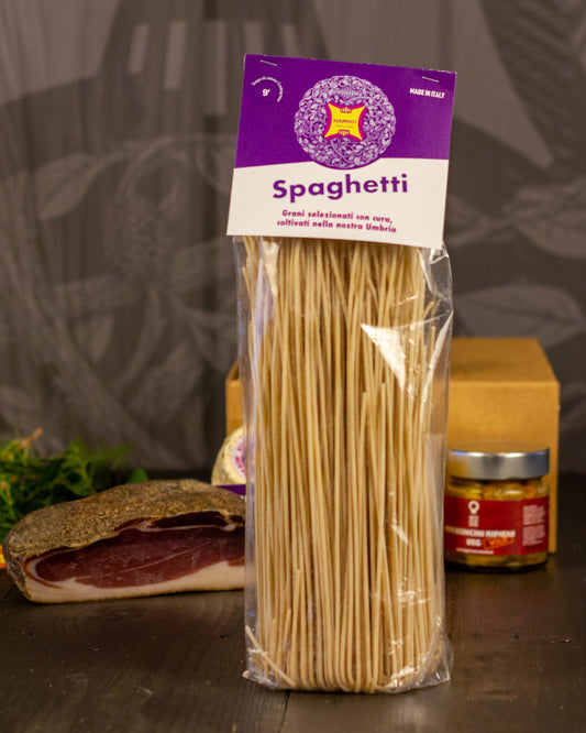 Box Natale Pranzo in famiglia Hammm: Spaghetti, in primo piano