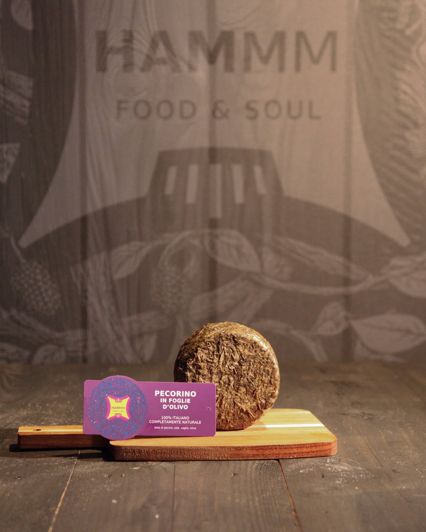 Pecorino con foglie di ulivo