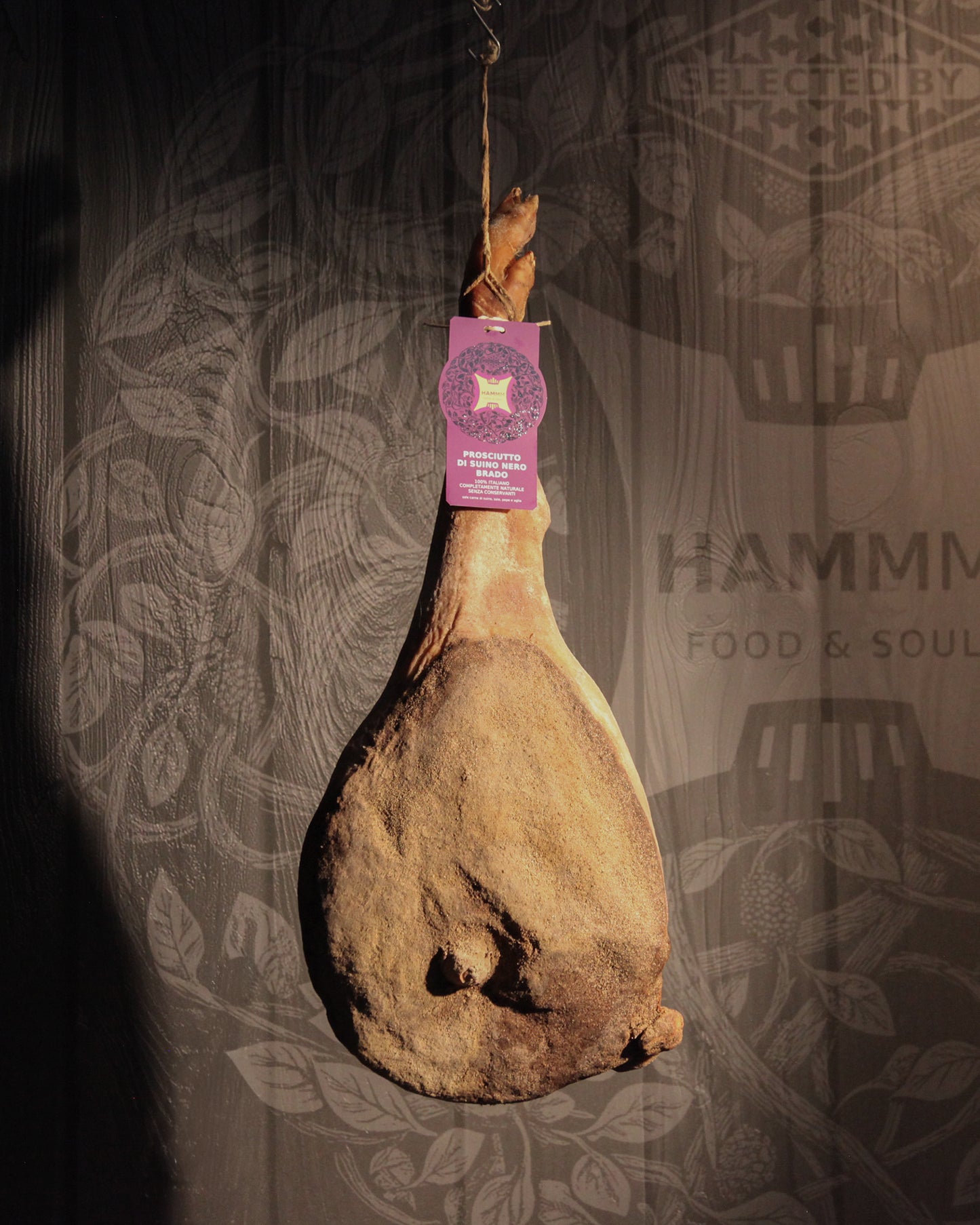 Prosciutto con zampetto di suino nero brado